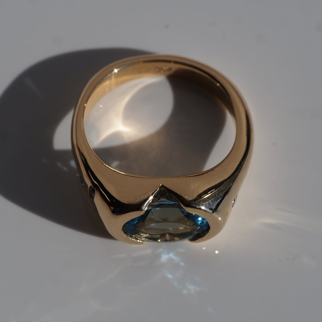 Aquamarine with Ocean Diamonds Ring