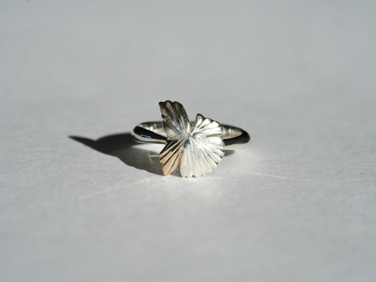 Broken Shell Flower Ring