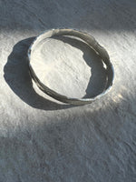 Big wave bangle