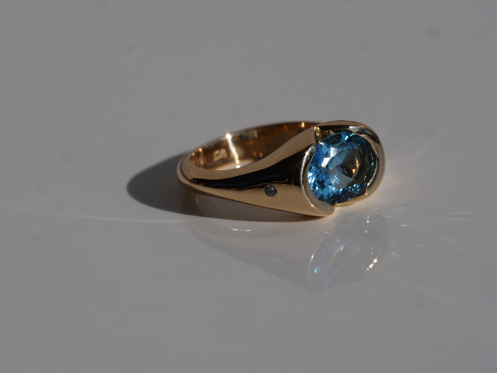 Aquamarine with Ocean Diamonds Ring