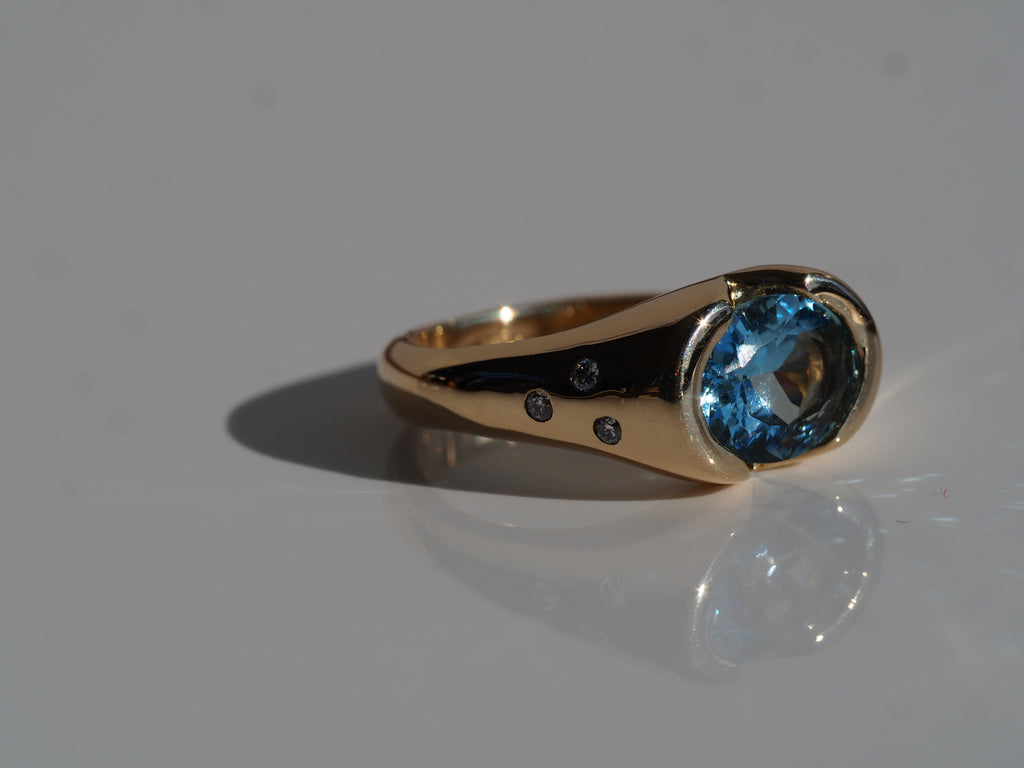 Aquamarine with Ocean Diamonds Ring