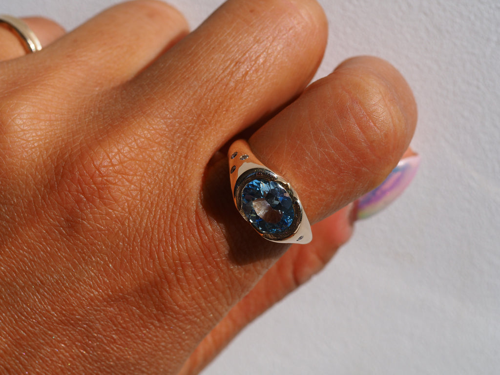 Aquamarine with Ocean Diamonds Ring